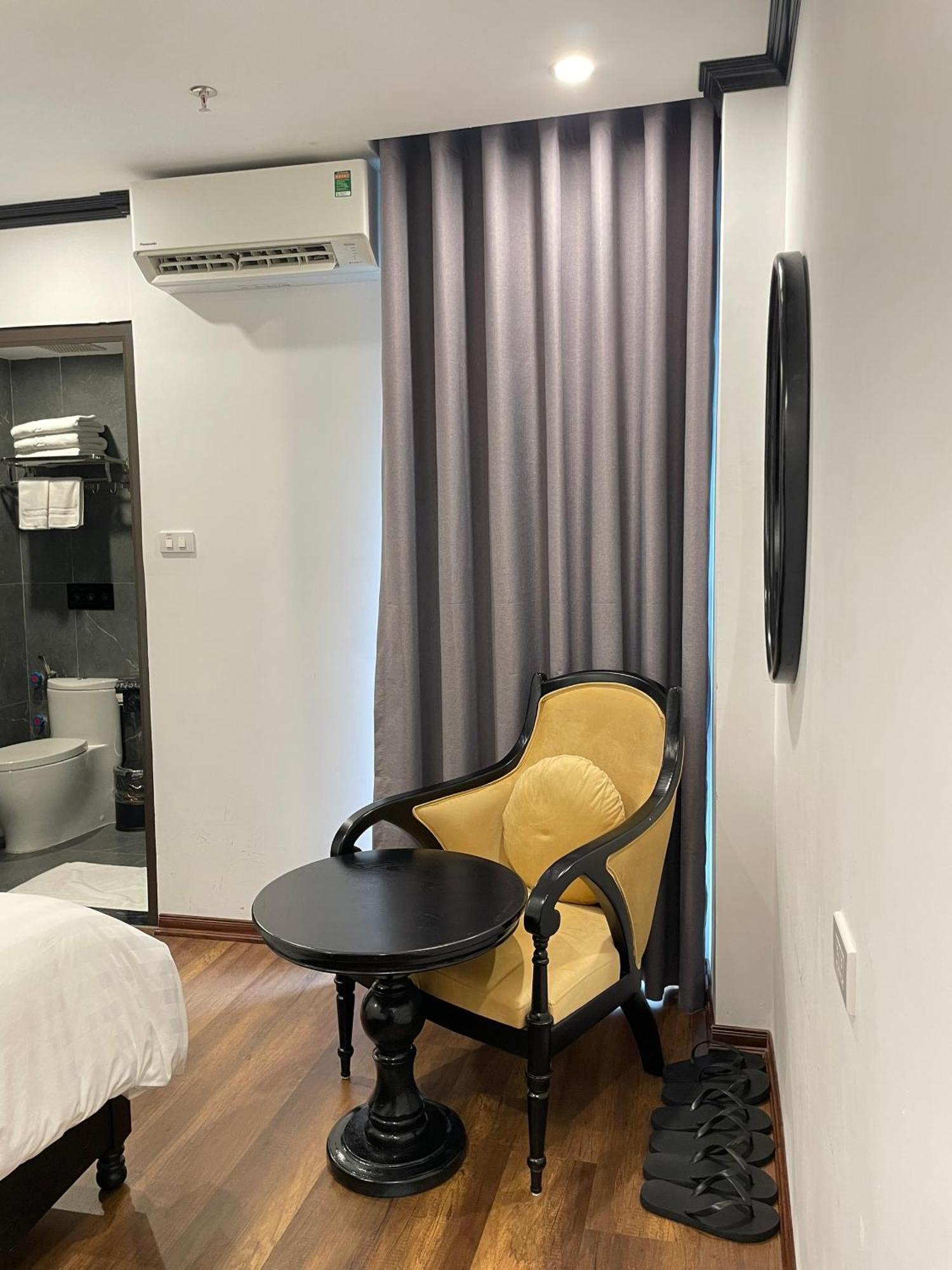 Aquarius Premium Hotel Hanoi Exteriör bild