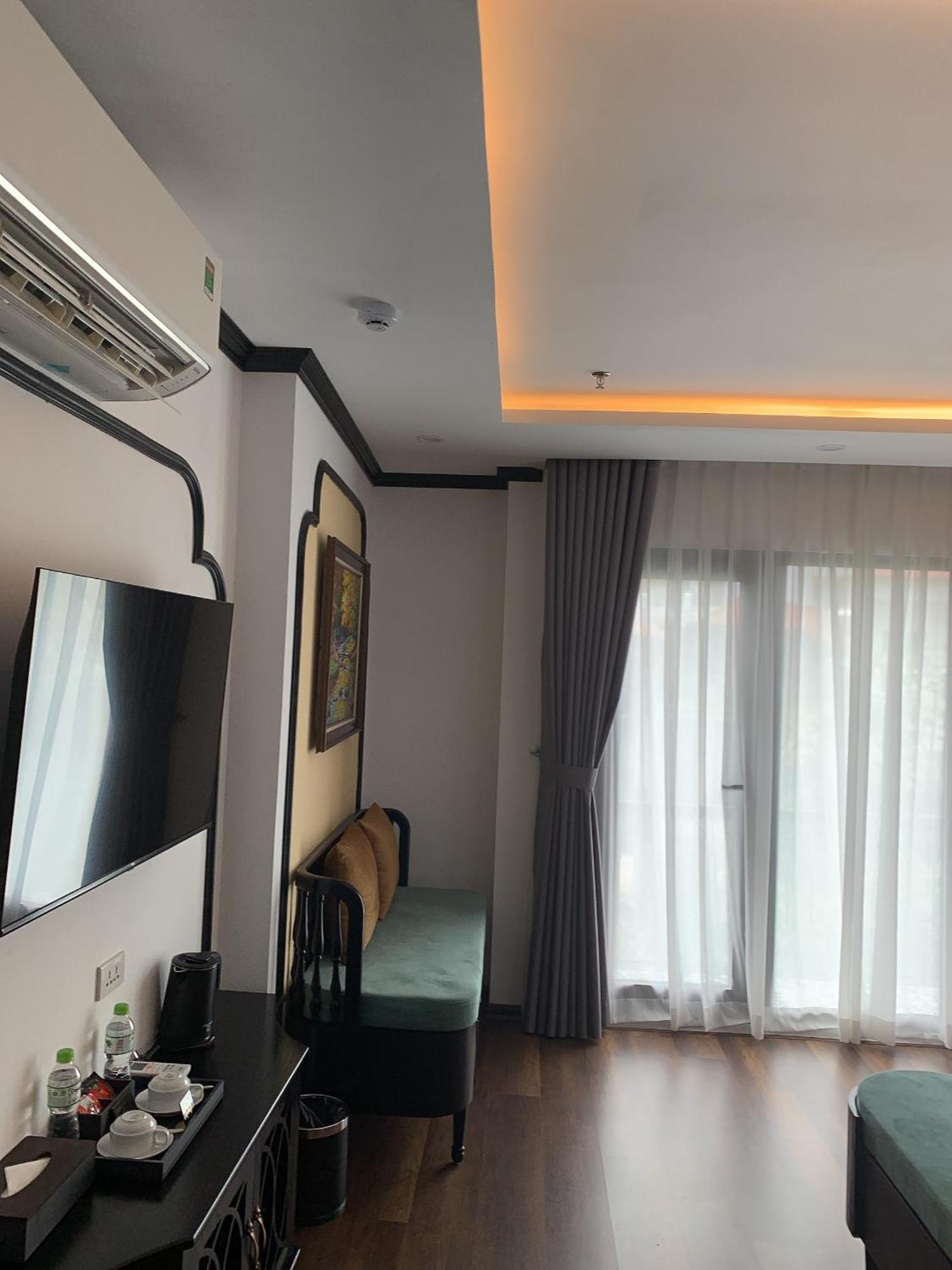 Aquarius Premium Hotel Hanoi Exteriör bild