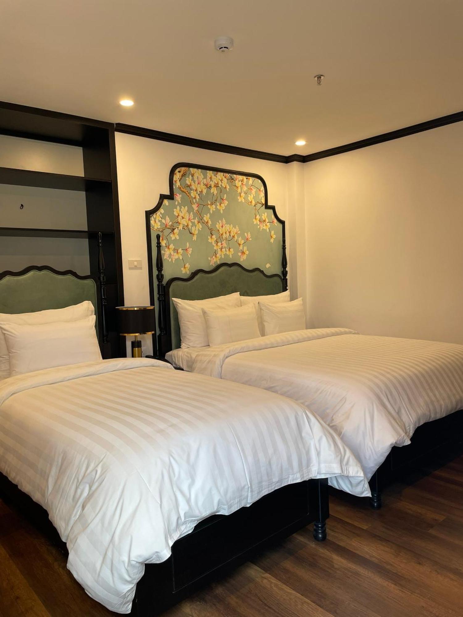 Aquarius Premium Hotel Hanoi Exteriör bild