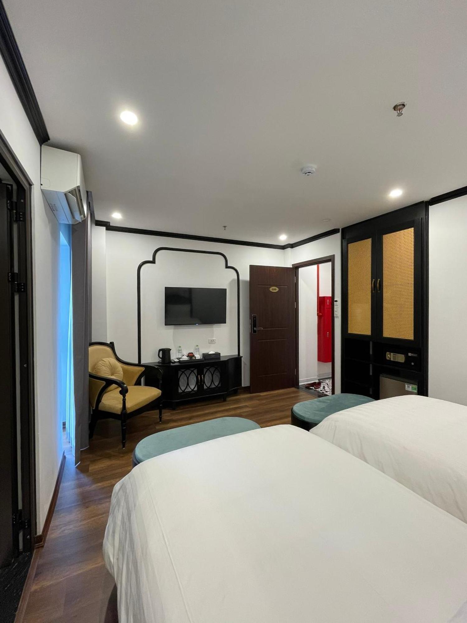 Aquarius Premium Hotel Hanoi Exteriör bild