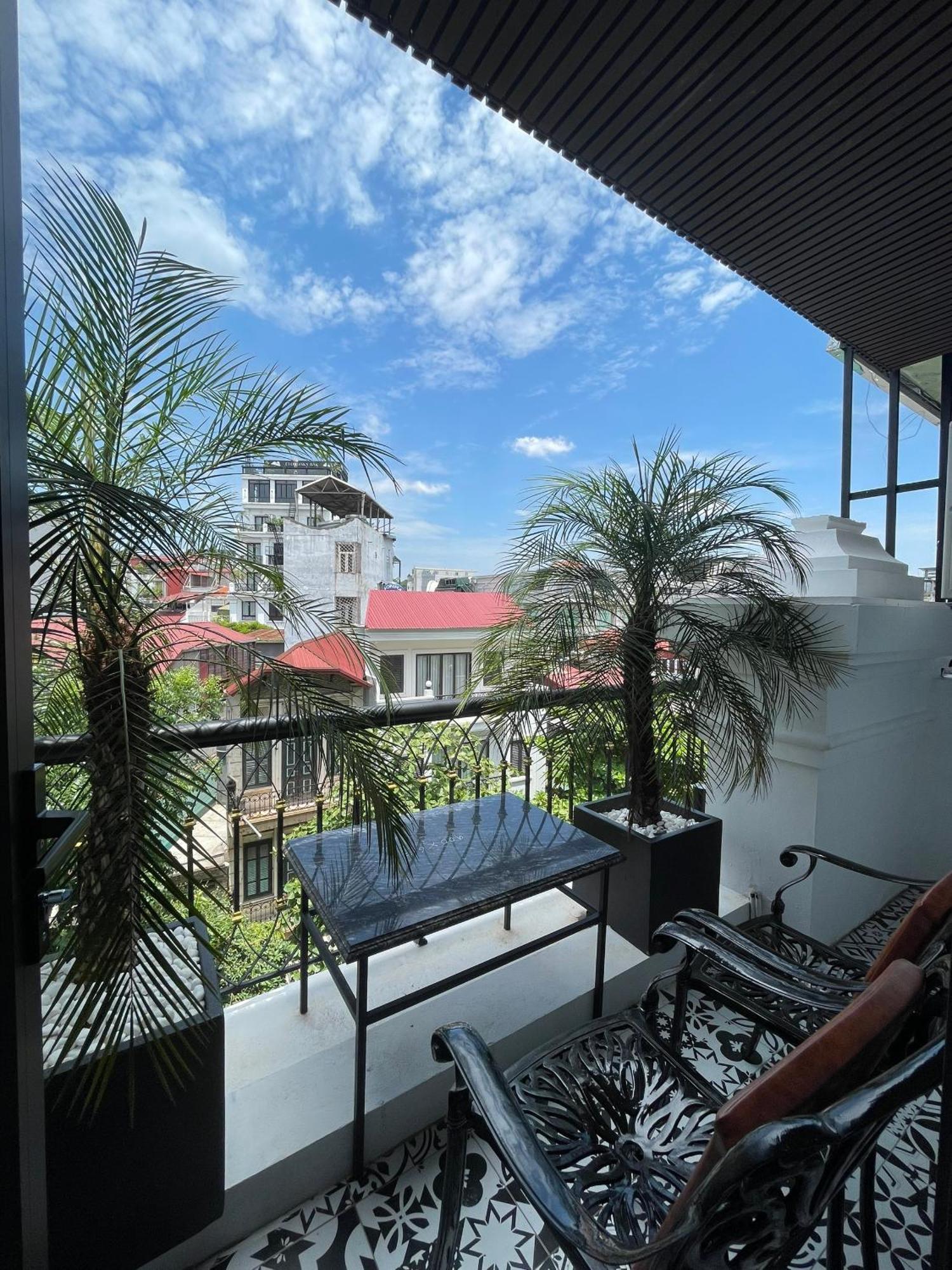 Aquarius Premium Hotel Hanoi Exteriör bild